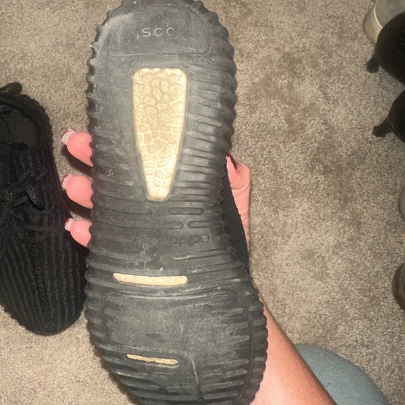 YEEZY 350 BOOST PIRATE BLACK 2015 - Picture 4 of 6